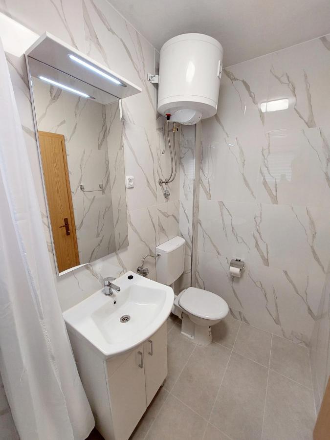 Apartmani Korljan Gradac  Eksteriør billede