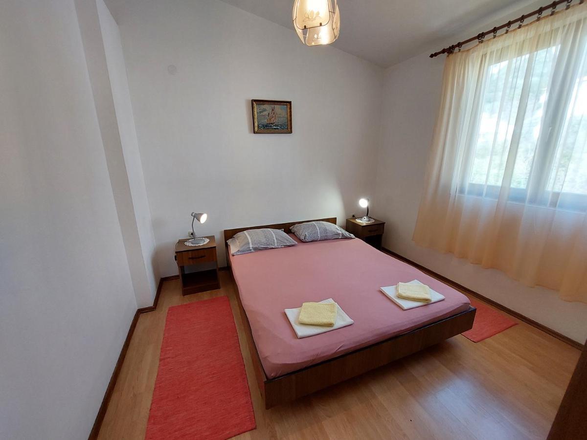 Apartmani Korljan Gradac  Eksteriør billede