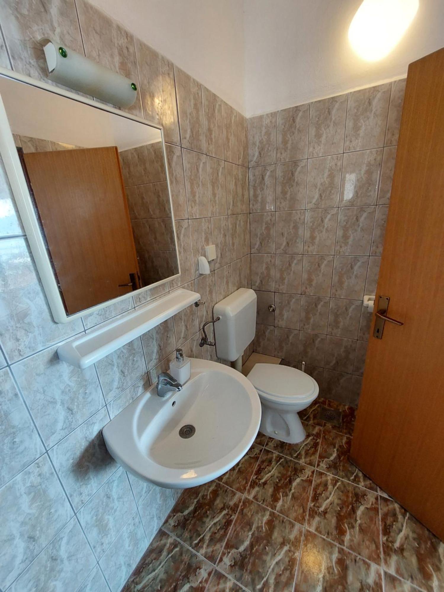 Apartmani Korljan Gradac  Eksteriør billede